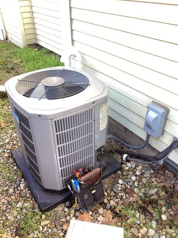 Mishawaka, IN - Completed comprehensive preventive maintenance on residential air conditioning system under membership plan. Performed full inspection of outdoor condenser unit, verified refrigerant line connections and service port integrity, checked electrical disconnect and wiring, and confirmed proper unit operation. Unit found in good working condition with all components functioning within normal parameters.